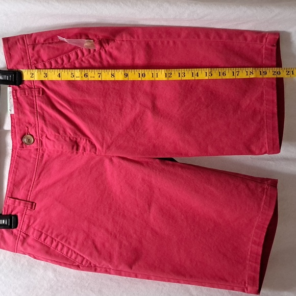NWT LIZ CLAIBORNE Womens Bermuda shorts Sz 8 Fuchsia colored - Picture 5 of 5